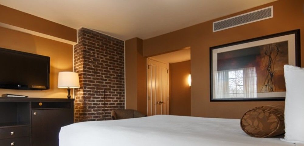 American Hotel Freehold Extérieur photo