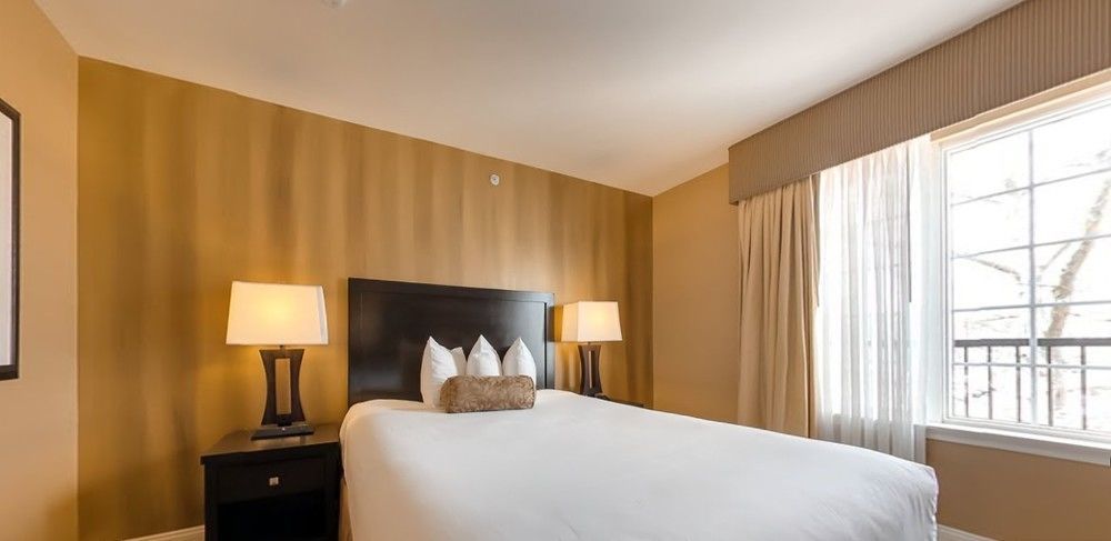 American Hotel Freehold Extérieur photo