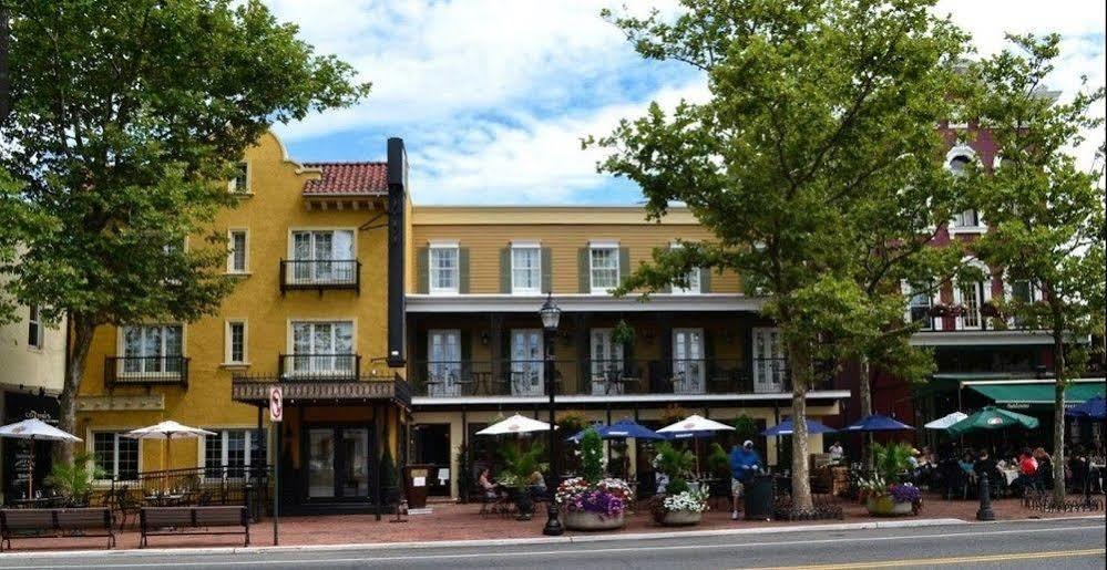 American Hotel Freehold Extérieur photo